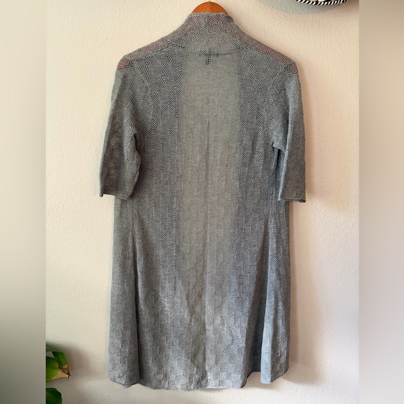 Eileen Fisher 100% Italian Wool Lightweight Knit Cardigan Gray Women Extra Small - Picture 4 of 7